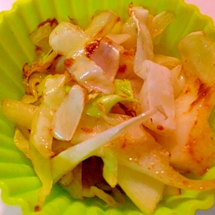 お弁当にも!キャベツのカレー炒め